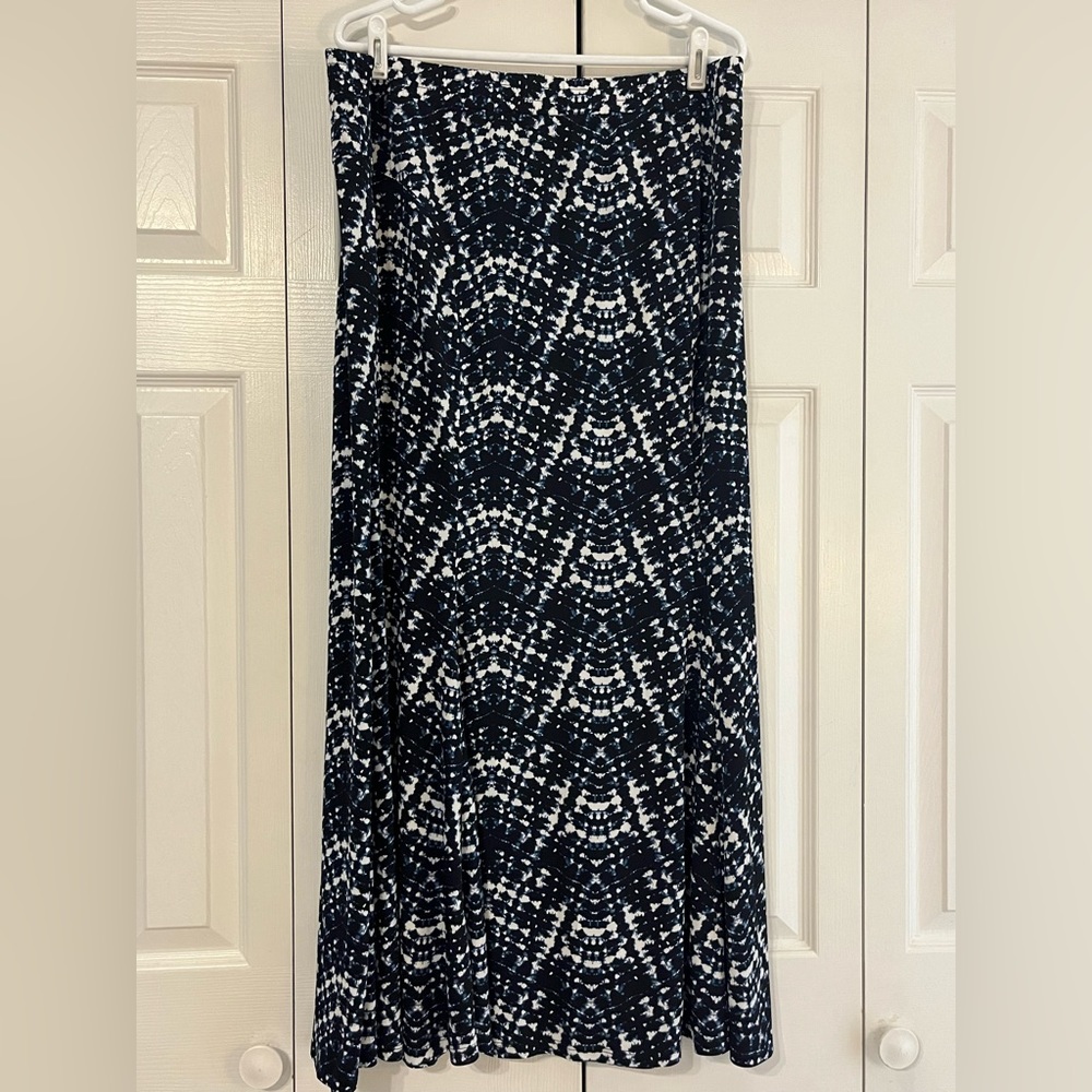 Cato Brand Navy Blue/Blue/Ivory Print Maxi Skirt. Size XL. Never Worn.